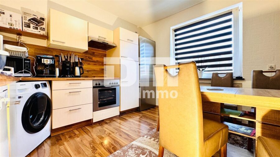 Modernisiertes Mehrfamilienhaus mit 8 Wohneinheiten und 2 Gewerbeflächen - Küche WE3
